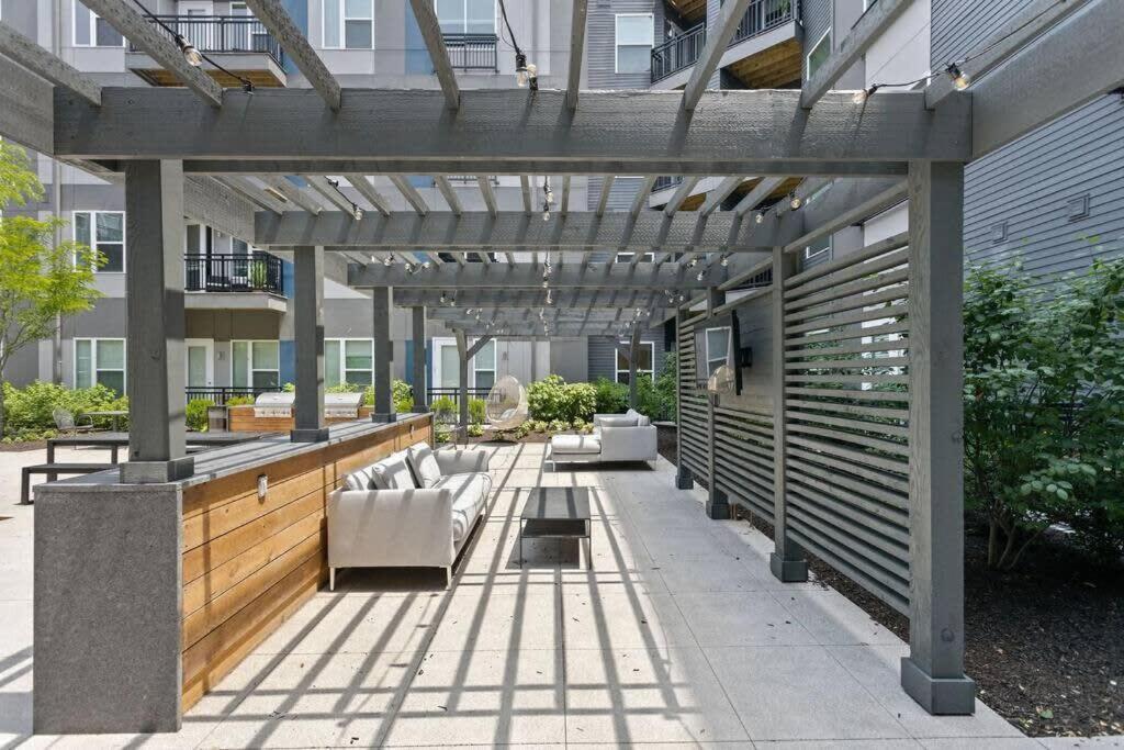 Mid-Century Modern Studio Cozysuites Downtown Indianapolis Bagian luar foto